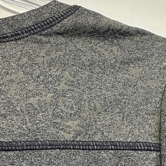 Athleta Northern Lights Flint Gray Heather Reflective Women's Top - Picture 5 of 6